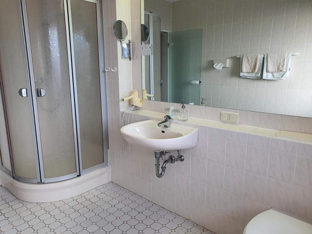 Hotel Pension Stoertebeker Biendorf Esterno foto